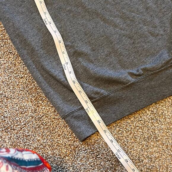 Disney Parks Walt Disney World Santa Hat Mickey Sweatshirt. Gray Size Small - Picture 7 of 7